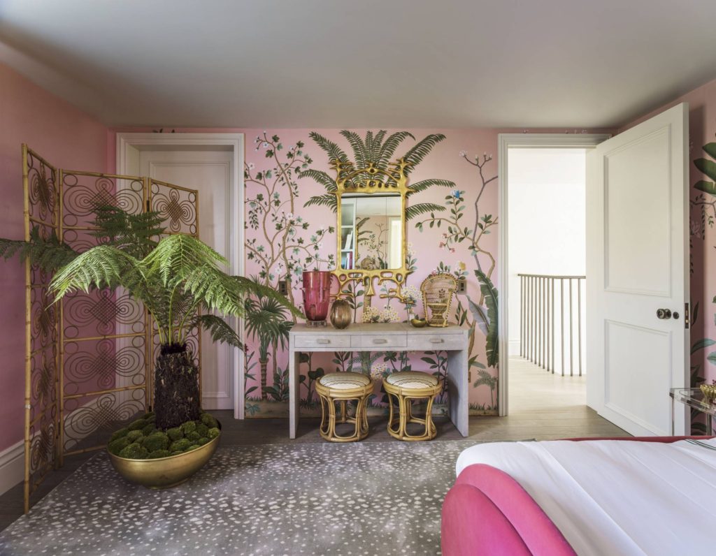 Holiday House London - The lovely Amelia Carter of Amelia Carter Interiors had created an luxe and exotic bedroom on the top floor. Cleverly using mirrored wardrobe doors along one wall to add light and depth to the space, and a gorgeous tropical foliage wallpaper by masters De Gournay framing the curved upholstered headboard, this felt both an indulgent and relaxing environment. 